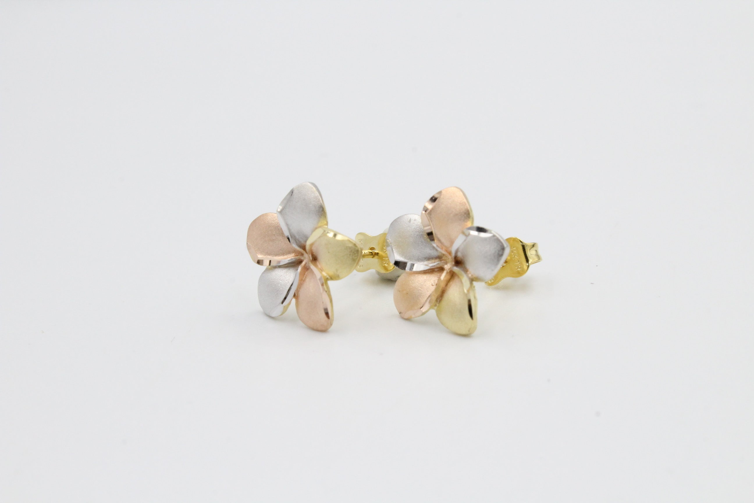 Flower earrings
