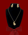 Teardrop Set | Necklace and earrings.